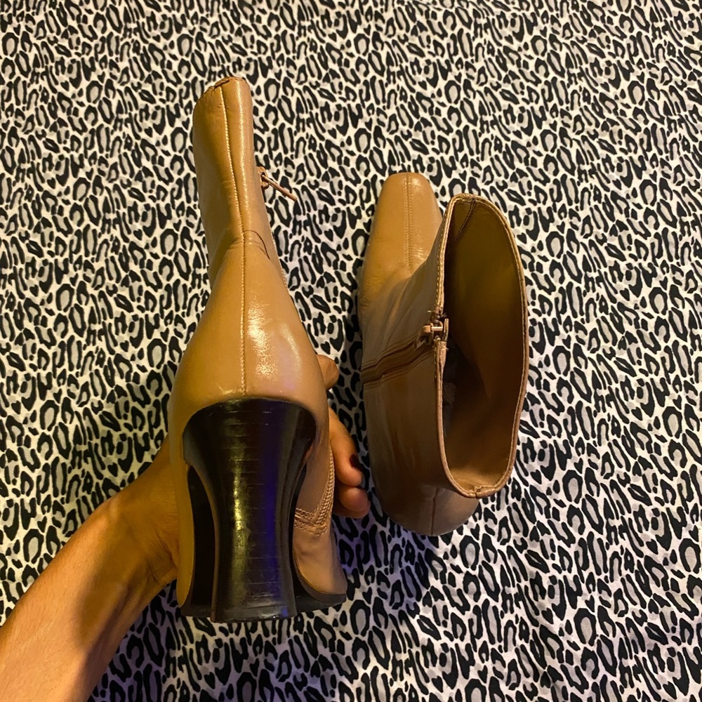 Nicole leather heeled ankle boots - Picture 3 of 6